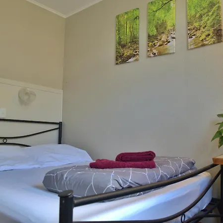 Ariki Backpackers-3